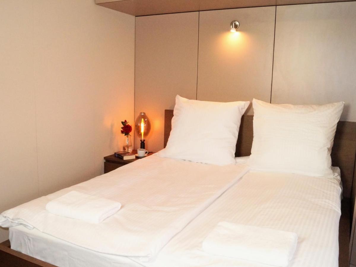 Alma Apartments Rondo Onz Warszawa Exteriör bild